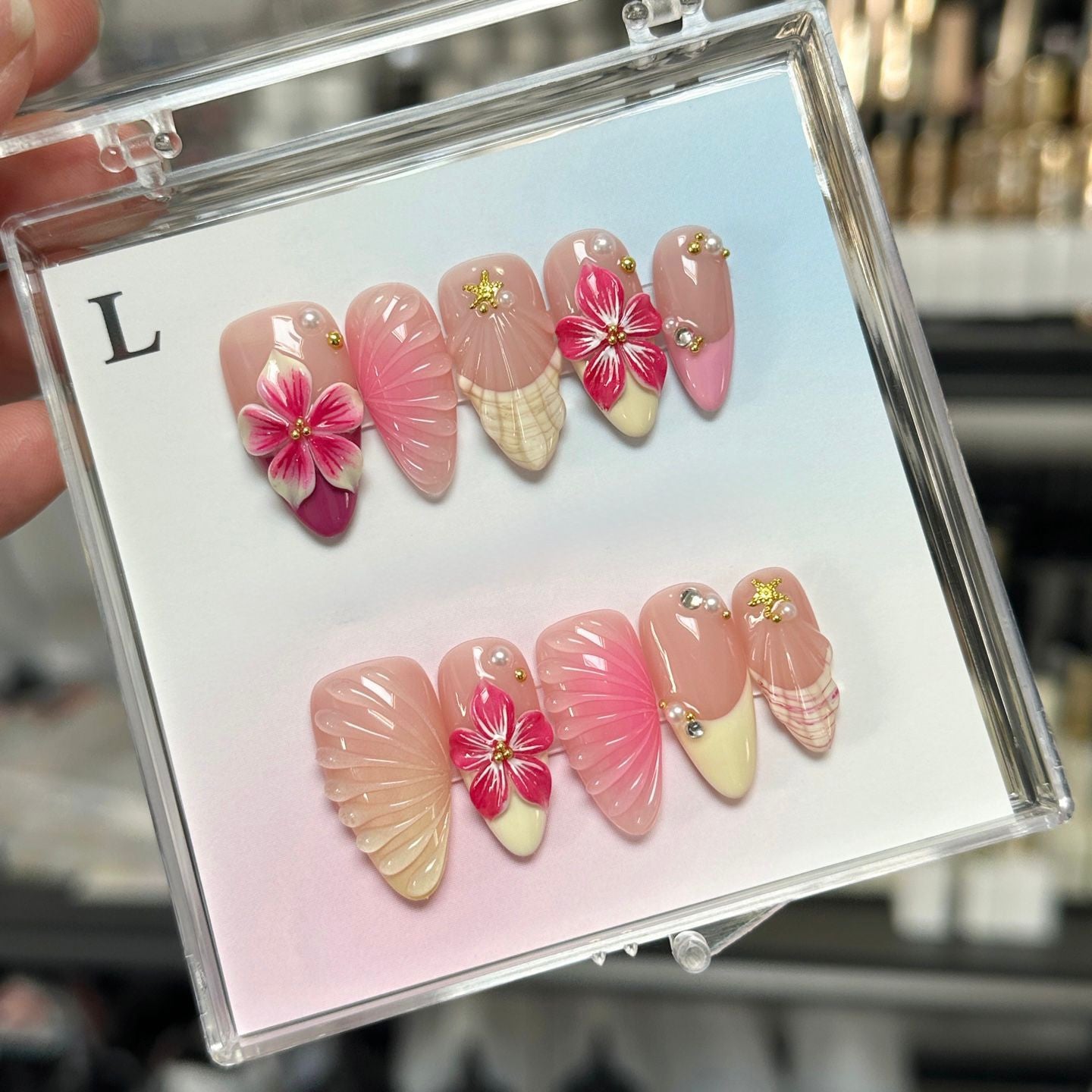 Tropical Shell Kiss