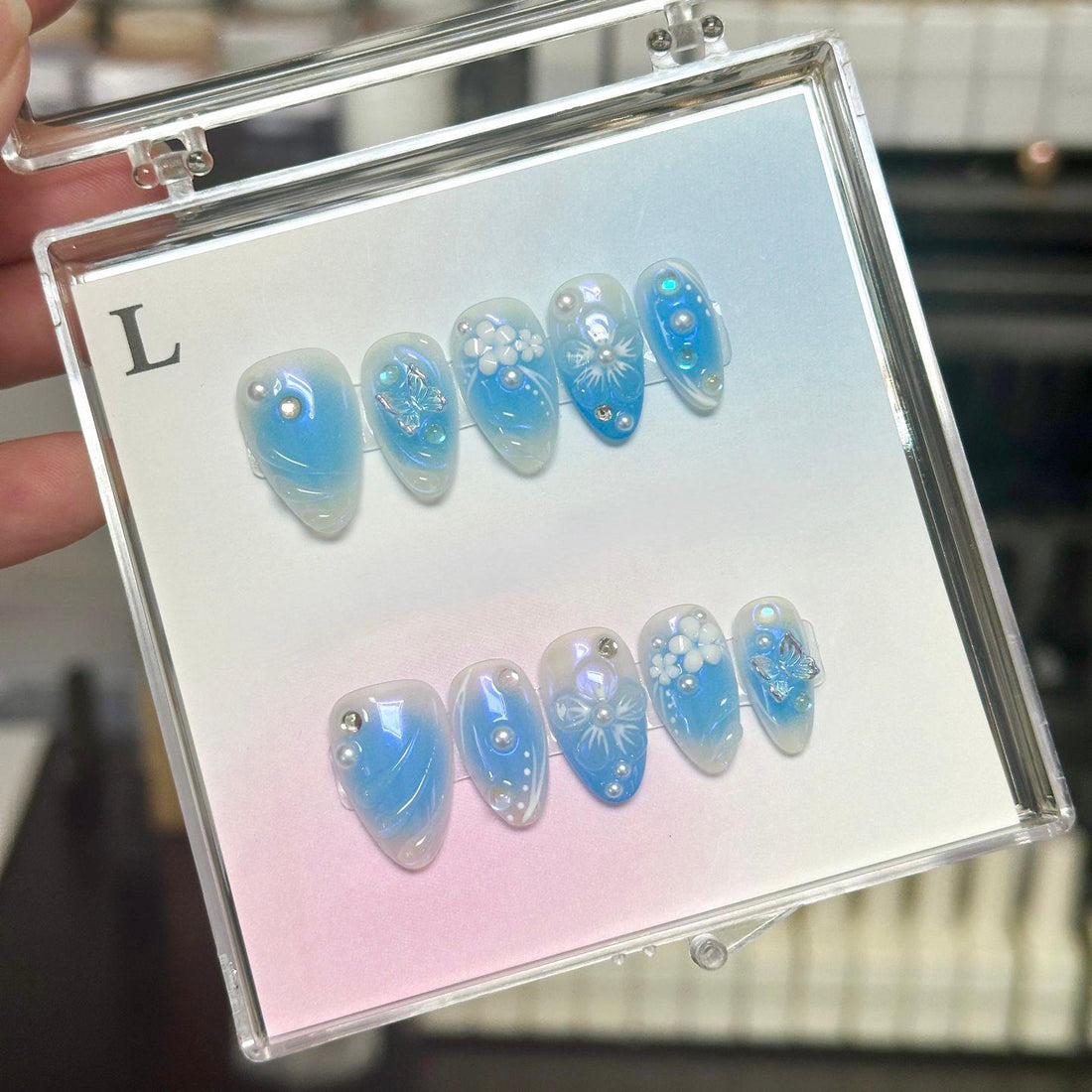 Azure Pear Whisper
