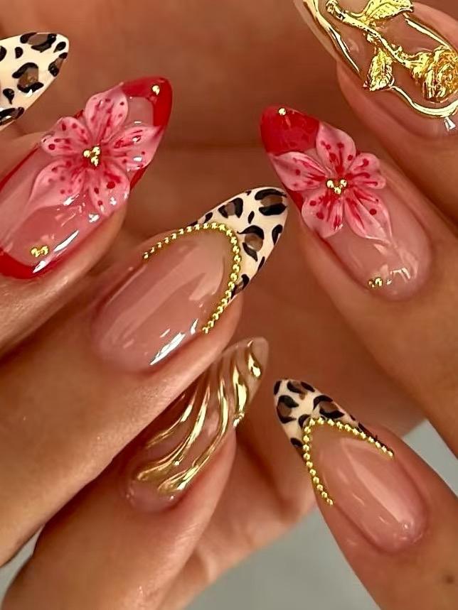 Scarlet Bloom French